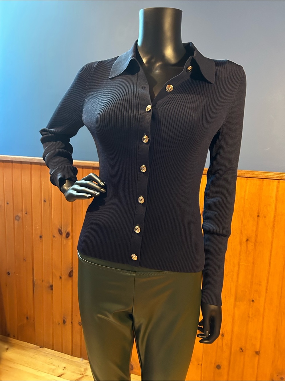 Ribbed Button-Front Women's Top in Navy. NWT